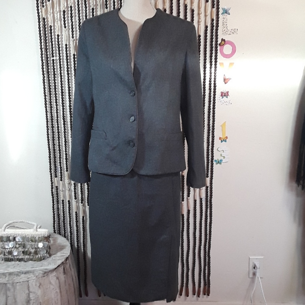 VINTAGED JUDY'S PLACE SUIT